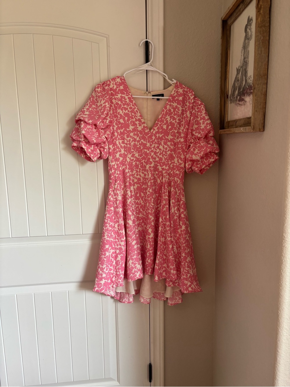 1.STATE Pink and White Floral Dress